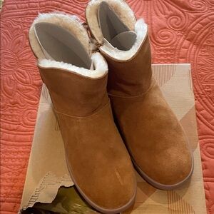 Koolaburra Tan Winter Boots